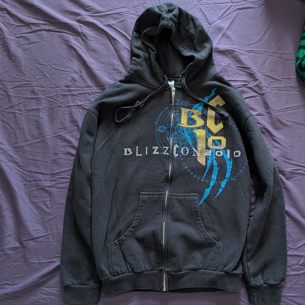 BlizzCon 2010 Zip Up Hoodie - M